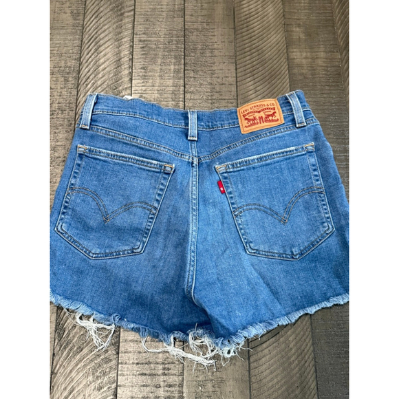 Levi’s High Rise Distressed Denim Shorts Size 30 - Picture 2 of 6